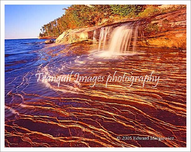 450177---Elliot Creek emptying into Lake Superior.  View 1